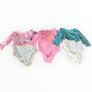Girl’s 12 months Onesie Bundle